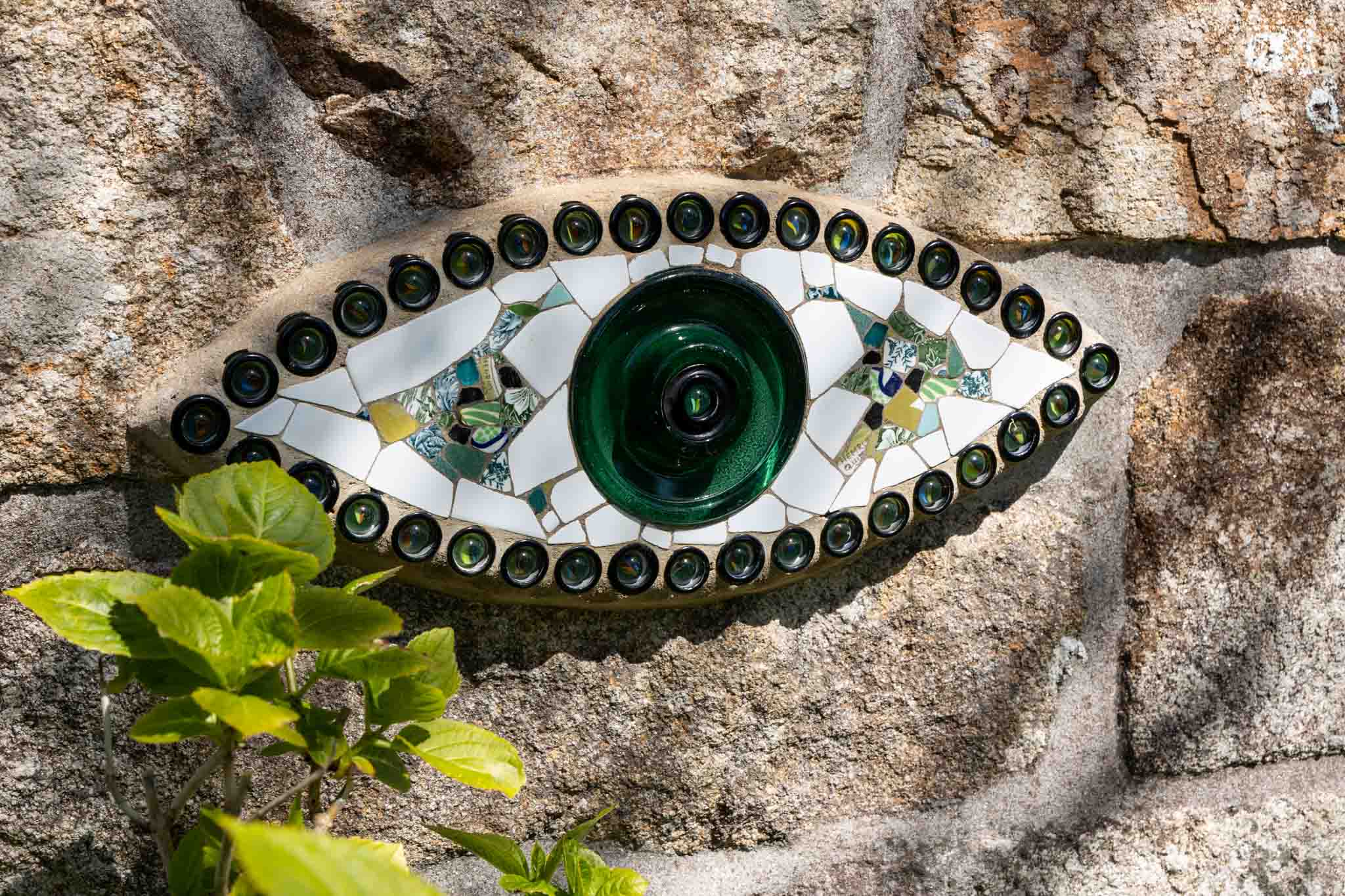Eye